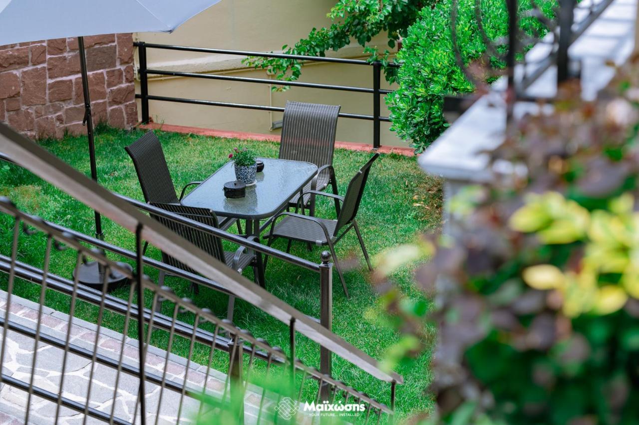 Helianthos Villa - Apartment No1 Palaiontsiflikion Luaran gambar