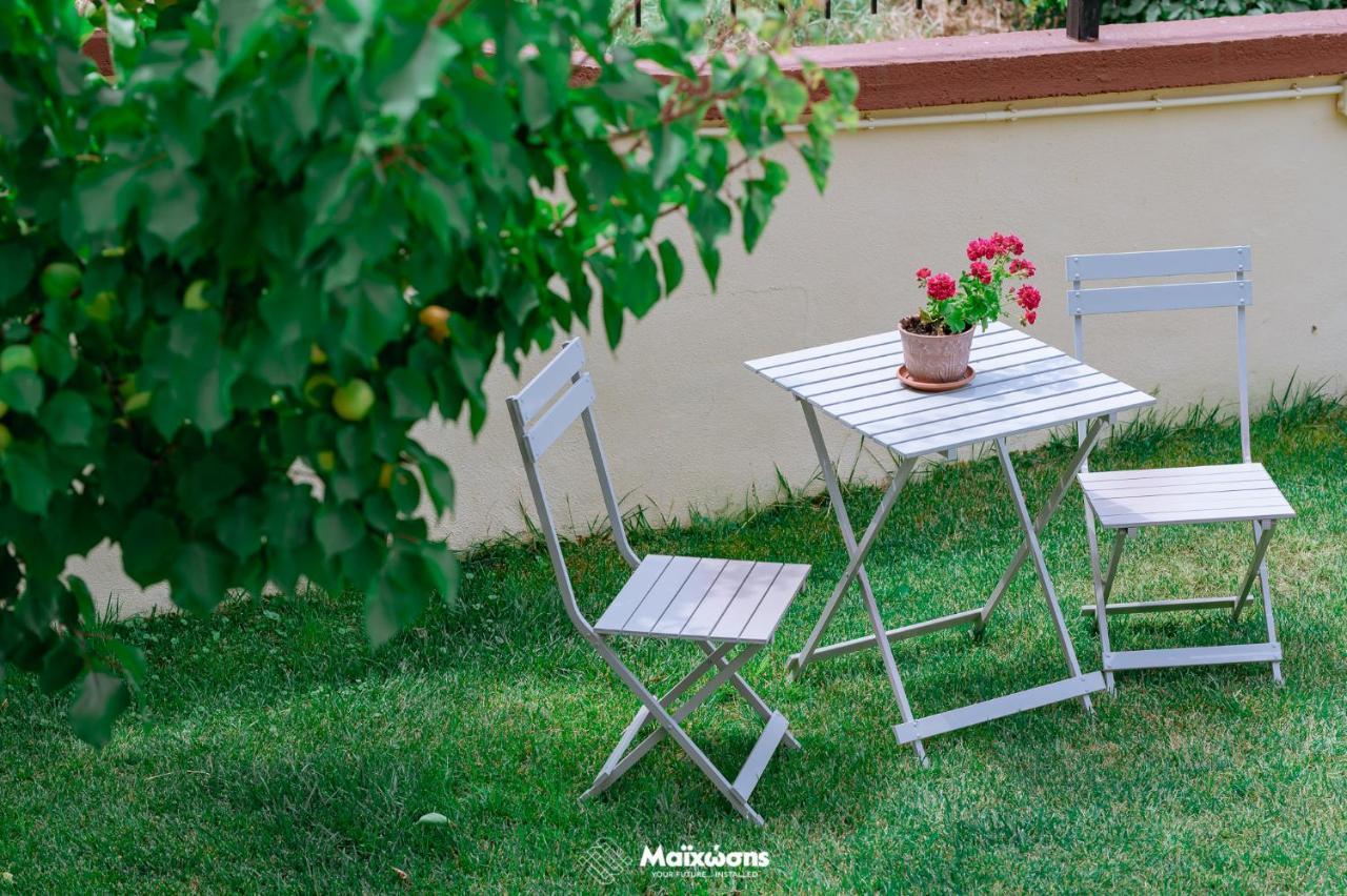 Helianthos Villa - Apartment No1 Palaiontsiflikion Luaran gambar